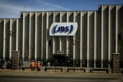 公司取名陷入丑闻的巴西肉类巨头JBS在美上市 首日开盘报13.65美元