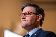 公司取名特朗普税改案参议院过关有望 共和党议员无人声援马斯克